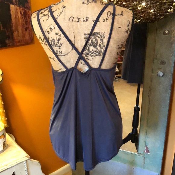 Buckle tank top - Picture 3 of 3